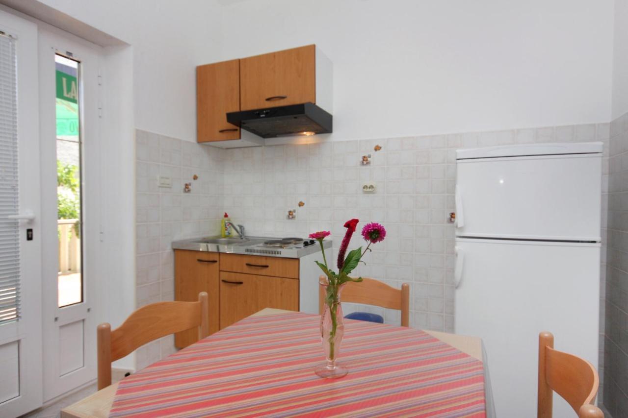 Apartments By The Sea Sumartin, Brac - 5620 Экстерьер фото